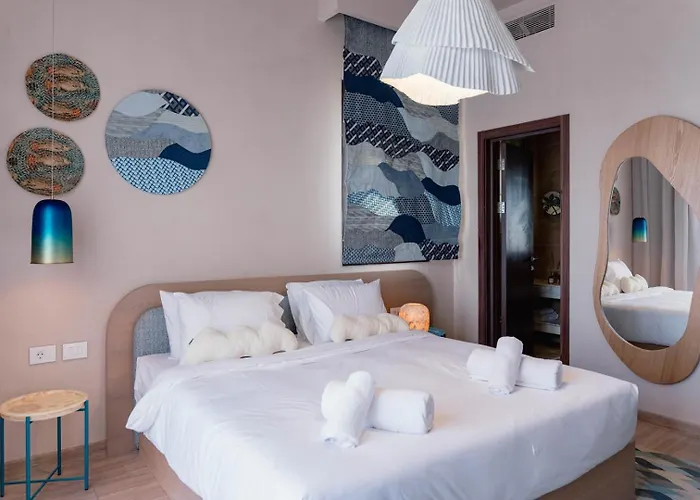 The Reef House Luxury Waterfront *