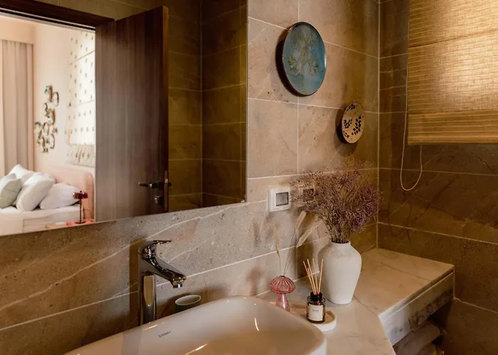 The Reef House Luxury Waterfront *